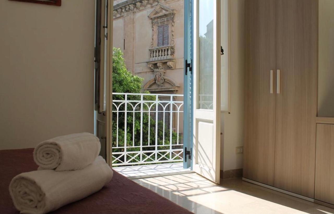Trapani Albergo Diffuso Palazzo Mauro Luaran gambar